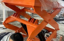 Bàn Nâng Công Nghiệp: Giải Pháp Toàn Diện Cho Nhu Cầu Nâng Hạ Tải Trọng Lớn và Tối Ưu Hóa Quy Trình